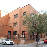 3X3 Rentals Comfort